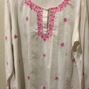 White tunic with pink sequins
